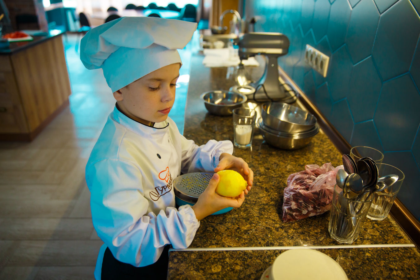 Gourmet cooking camp for children and teenagers